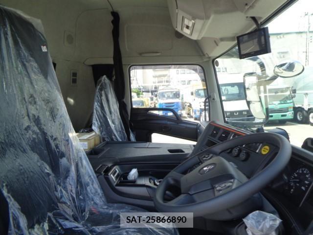 Mitsubishi GREAT 2025-04 1205120-20