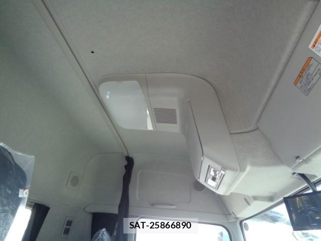 Mitsubishi GREAT 2025-04 1205120-27