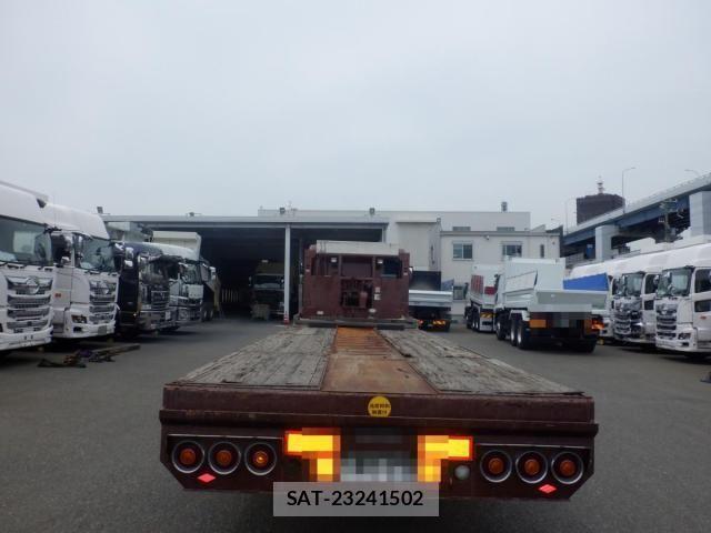 Mitsubishi GREAT 2023-09 537132-6