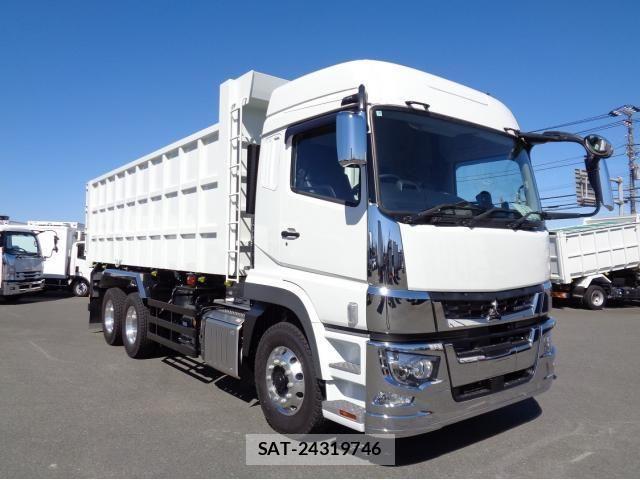Mitsubishi GREAT 2023-09 537137-0