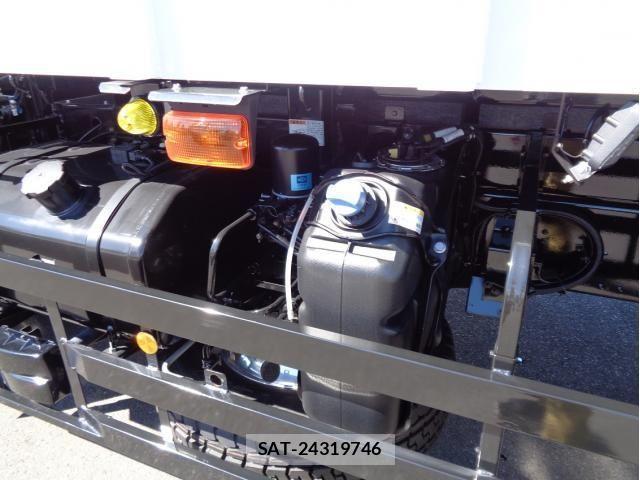 Mitsubishi GREAT 2023-09 537137-15