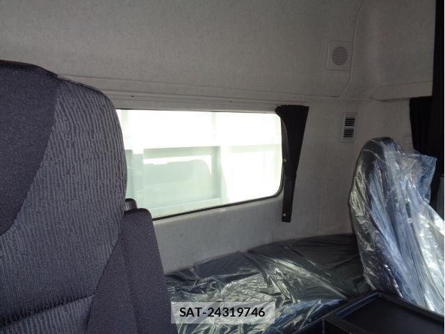 Mitsubishi GREAT 2023-09 537137-16