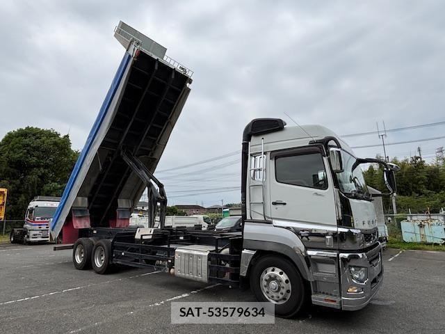Mitsubishi GREAT 2020-01 1082409-6