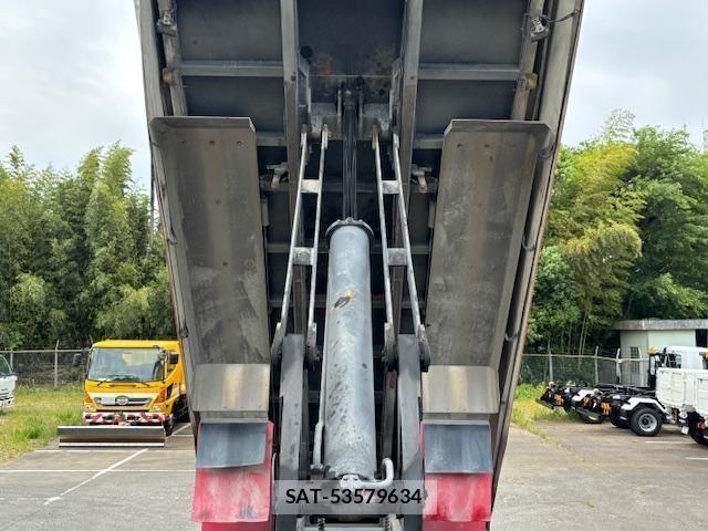 Mitsubishi GREAT 2020-01 1082409-11