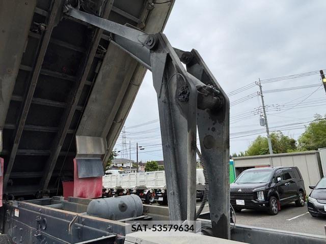 Mitsubishi GREAT 2020-01 1082409-13