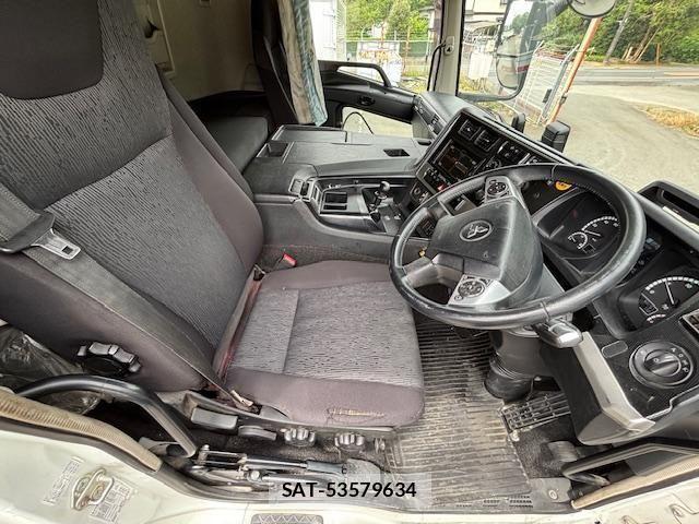 Mitsubishi GREAT 2020-01 1082409-24