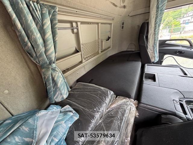 Mitsubishi GREAT 2020-01 1082409-26