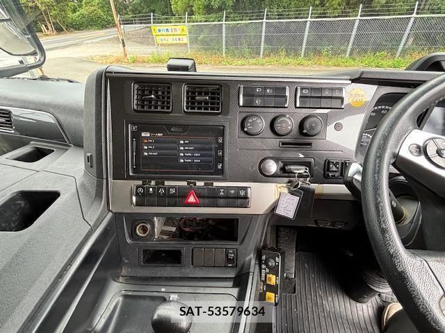 Mitsubishi GREAT 2020-01 1082409-27