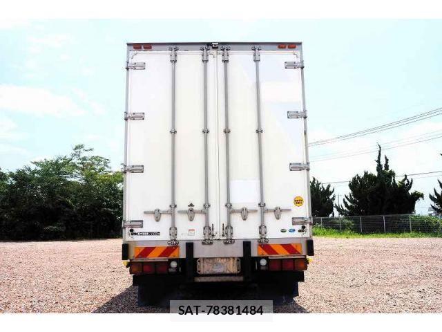 Mitsubishi GREAT 2020-05 1146876-3