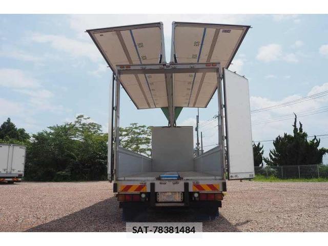 Mitsubishi GREAT 2020-05 1146876-8