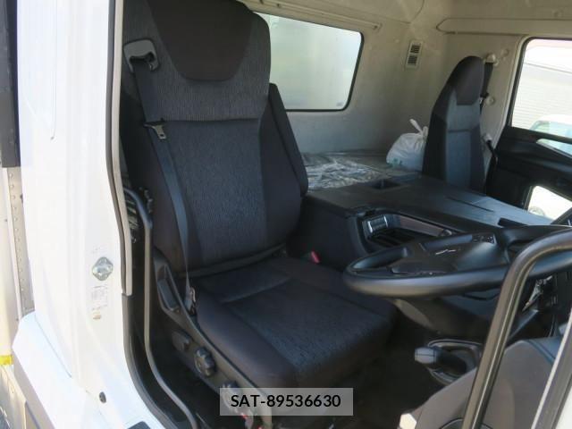 Mitsubishi GREAT 2019-04 830141-17