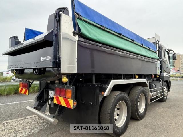 Mitsubishi GREAT 2014-03 537193-8