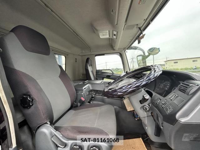 Mitsubishi GREAT 2014-03 537193-24