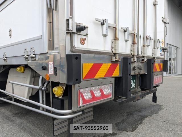 Mitsubishi GREAT 2020-03 912042-5