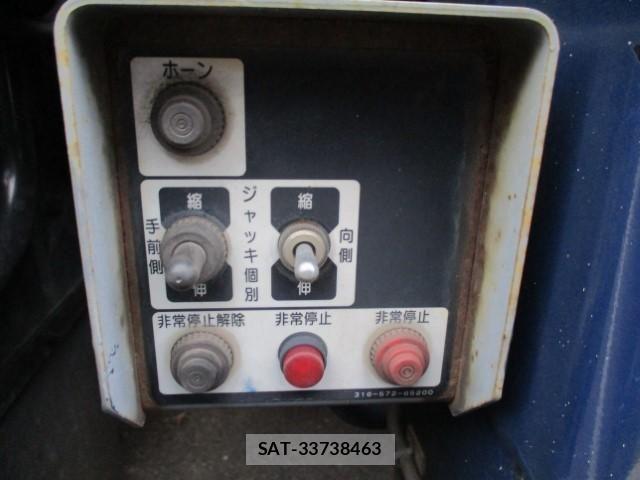 Mitsubishi GREAT 2015-10 1587410-21