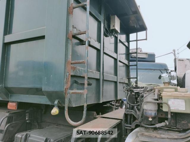 Mitsubishi GREAT 2002-12 1587414-24