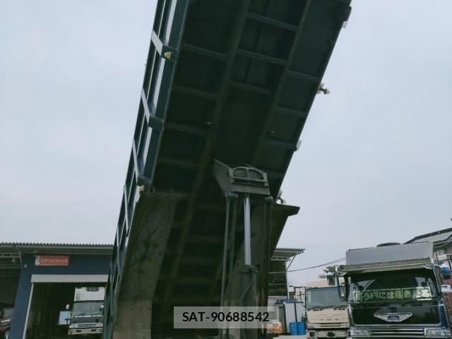 Mitsubishi GREAT 2002-12 1587414-26