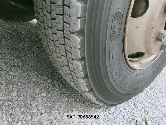 Mitsubishi GREAT 2002-12 1587414-8