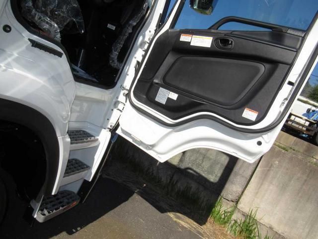 Mitsubishi GREAT 2025-07 1601833-21
