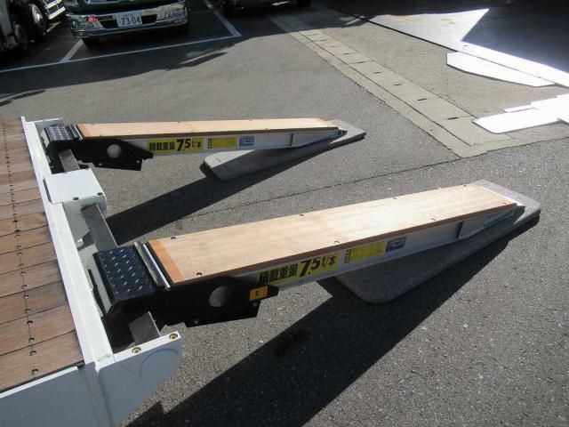 Mitsubishi GREAT 2025-07 1601833-8