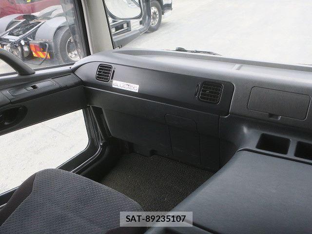 Mitsubishi GREAT 2011-10 1627916-12