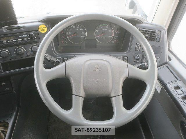 Mitsubishi GREAT 2011-10 1627916-13