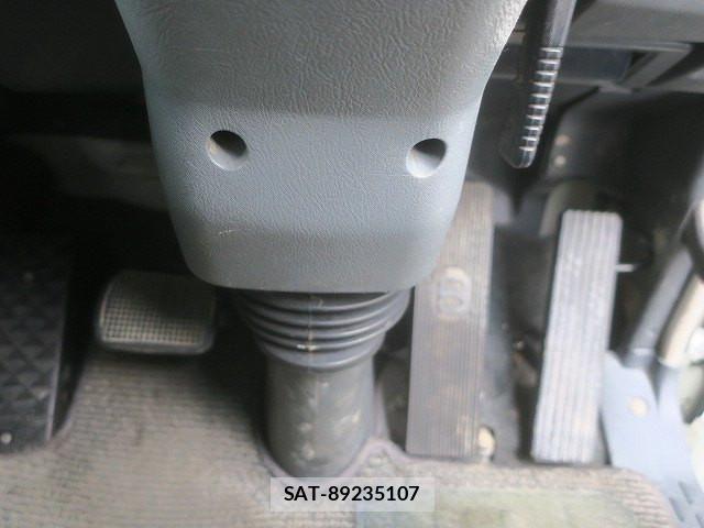 Mitsubishi GREAT 2011-10 1627916-21