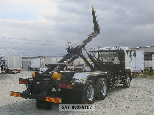 Mitsubishi GREAT 2011-10 1627916-6