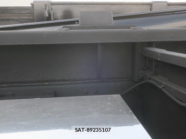 Mitsubishi GREAT 2011-10 1627916-8