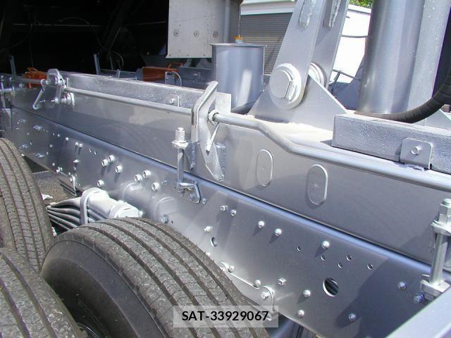 Mitsubishi GREAT 2025-04 1718318-18