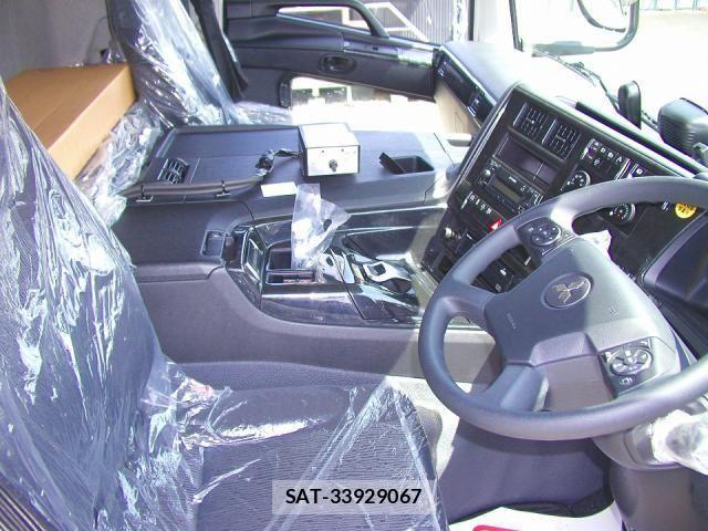 Mitsubishi GREAT 2025-04 1718318-25