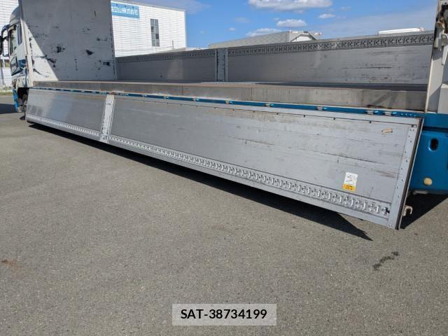 Mitsubishi GREAT 2018-01 1746260-26