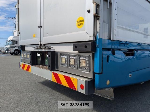 Mitsubishi GREAT 2018-01 1746260-6