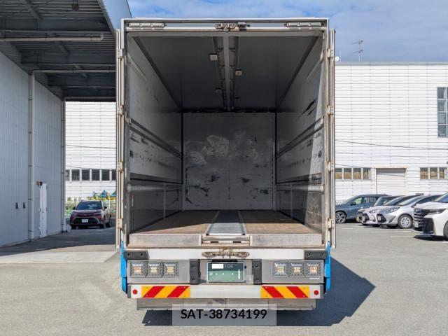 Mitsubishi GREAT 2018-01 1746260-8
