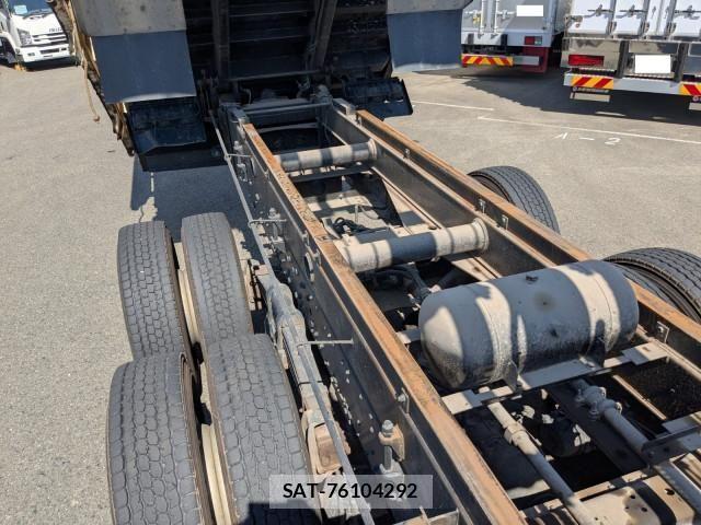 Mitsubishi GREAT 2015-09 1746254-15