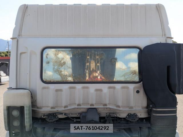 Mitsubishi GREAT 2015-09 1746254-22