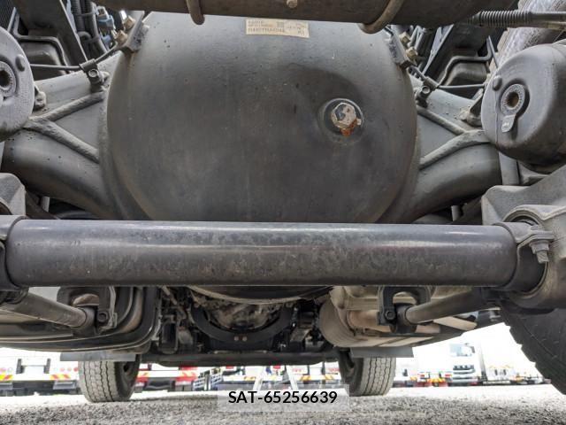 Mitsubishi GREAT 2022-03 1746244-21