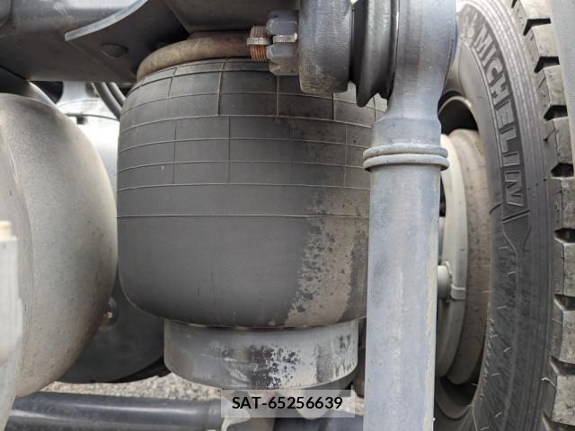 Mitsubishi GREAT 2022-03 1746244-22