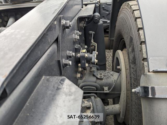 Mitsubishi GREAT 2022-03 1746244-24