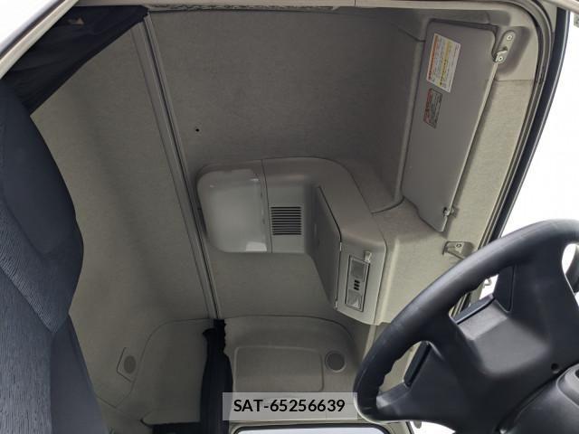 Mitsubishi GREAT 2022-03 1746244-27