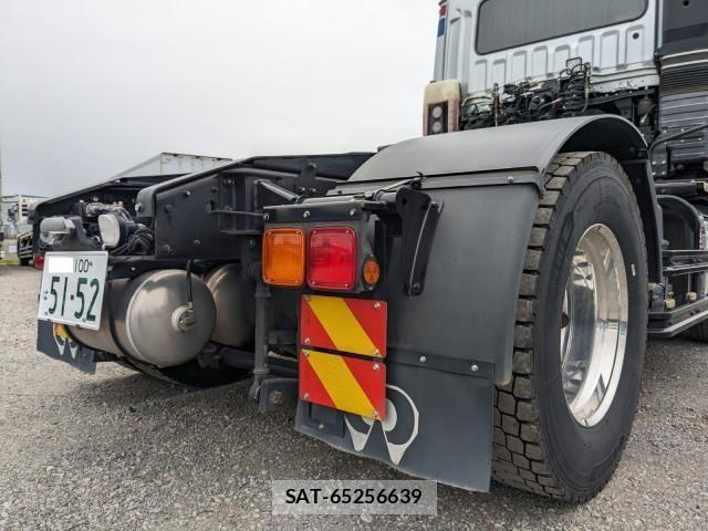 Mitsubishi GREAT 2022-03 1746244-6