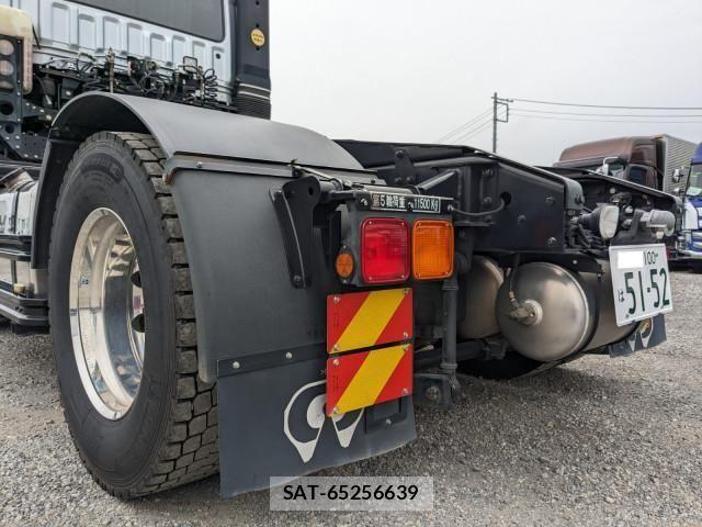Mitsubishi GREAT 2022-03 1746244-7