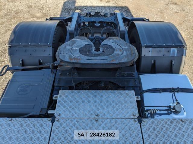 Mitsubishi GREAT 2022-03 1746247-14