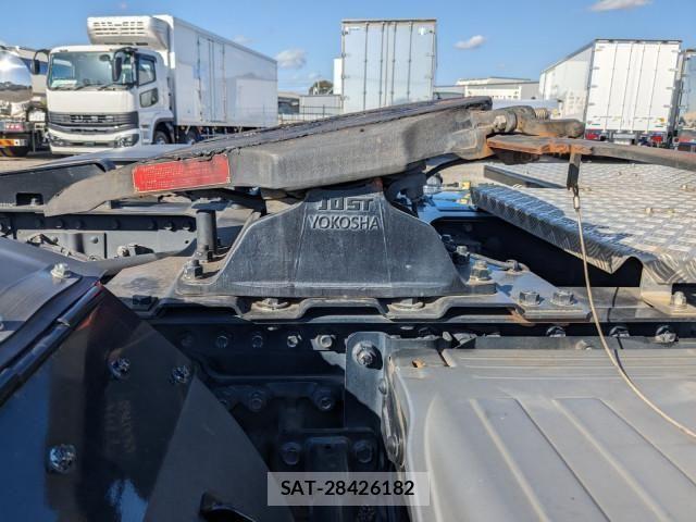 Mitsubishi GREAT 2022-03 1746247-24