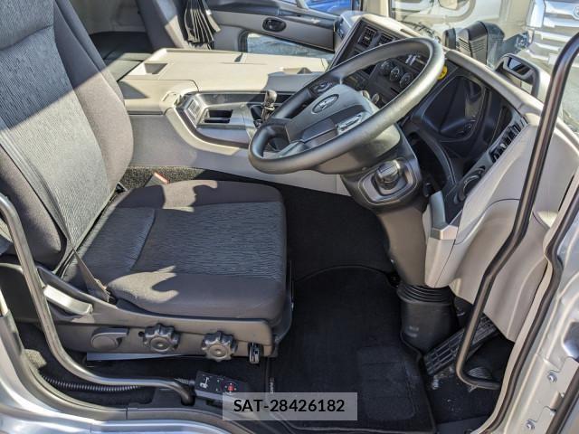 Mitsubishi GREAT 2022-03 1746247-26