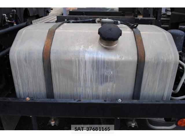 Mitsubishi GREAT 2023-06 2101140-27