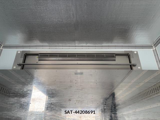 Mitsubishi GREAT 2023-06 2216994-11