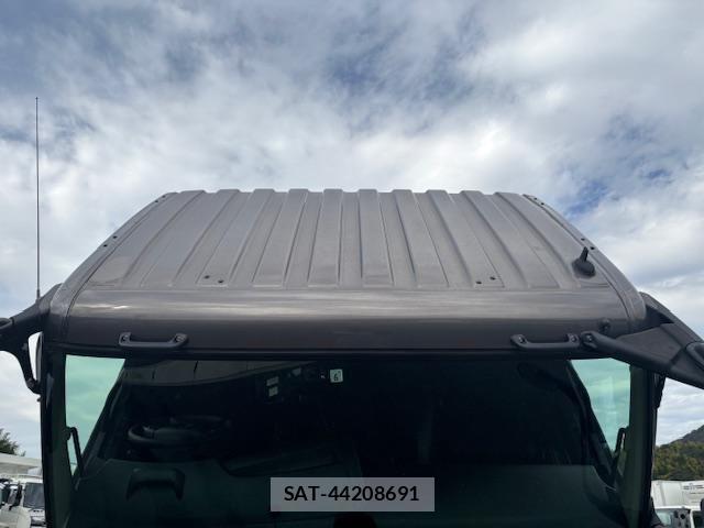 Mitsubishi GREAT 2023-06 2216994-18