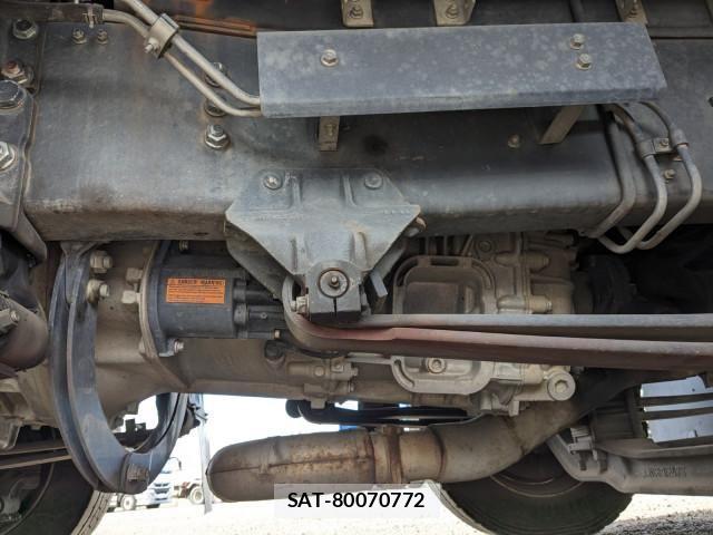Mitsubishi GREAT 2016-04 2317426-27
