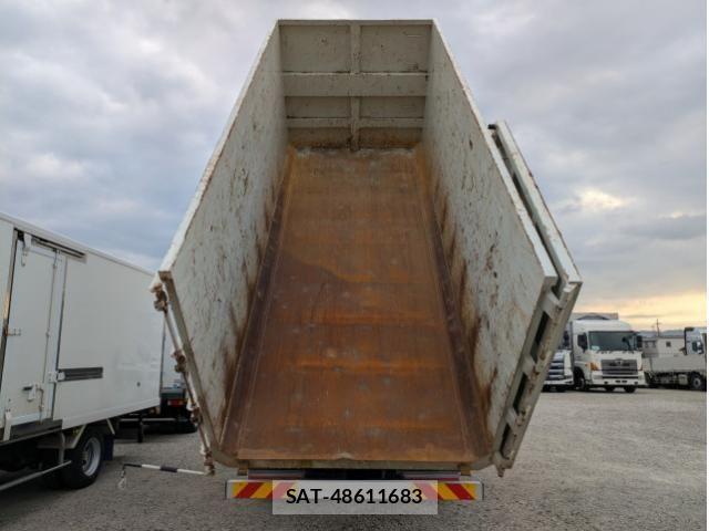 Mitsubishi GREAT 2024-05 2317415-23